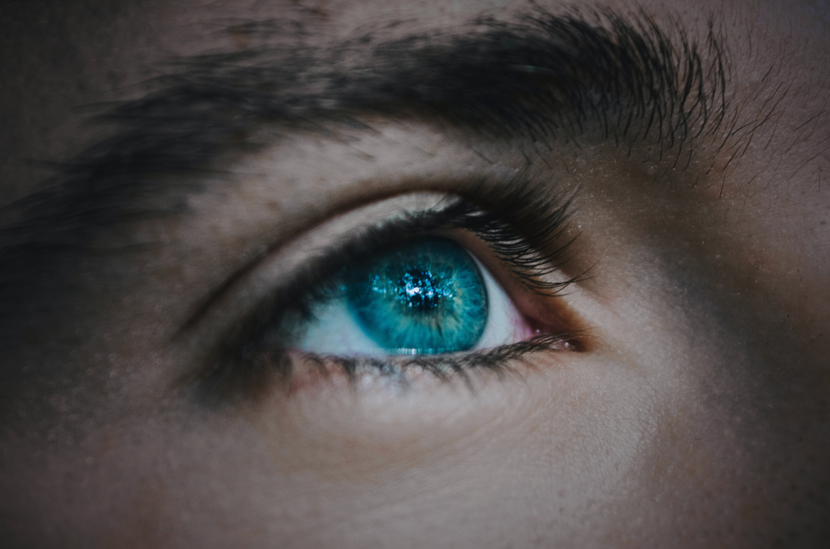 4 TIPS TO GET RID OF UNWANTED DARK CIRCLES AND UNDER-EYE BAGS