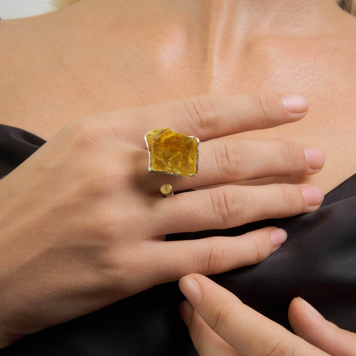 German Kabirski Listo Rough Lemon Quartz and Yellow Sapphire Ring