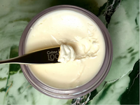 Crème Du Loch Age-Defying Moisturizer texture – luxurious hydrating cream for all skin types